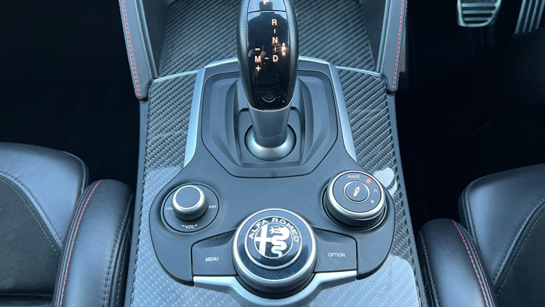 Alfa Romeo Stelvio 2.9 V6 BiTurbo 510 Quadrifoglio 5dr Auto Petrol Estate